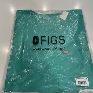 Figs surgical green Catarina scrub top small